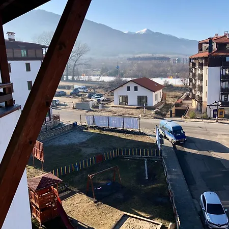 Spacious 2 Bed Close To Gondola Бансько