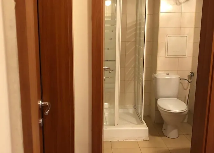 Spacious 2 Bed Close To Gondola Banszko