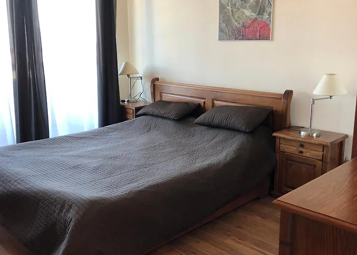 Apartman Spacious 2 Bed Close To Gondola Banszko