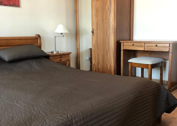 Spacious 2 Bed Close To Gondola *